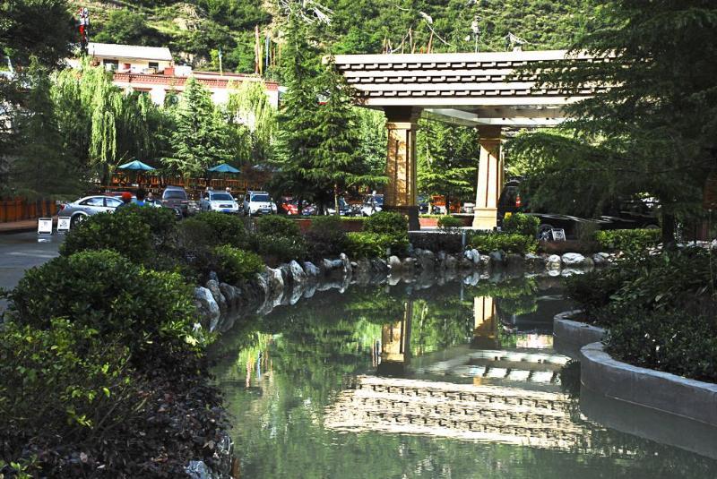 Howard Johnson Tian Yuan Valle del Jiuzhaigou Esterno foto